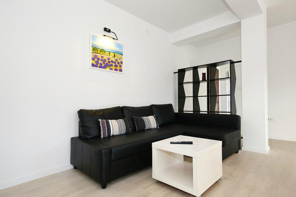Apartments Matkovic Свети-Филип-и-Яков Экстерьер фото