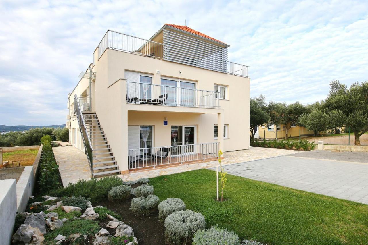 Apartments Matkovic Свети-Филип-и-Яков Экстерьер фото