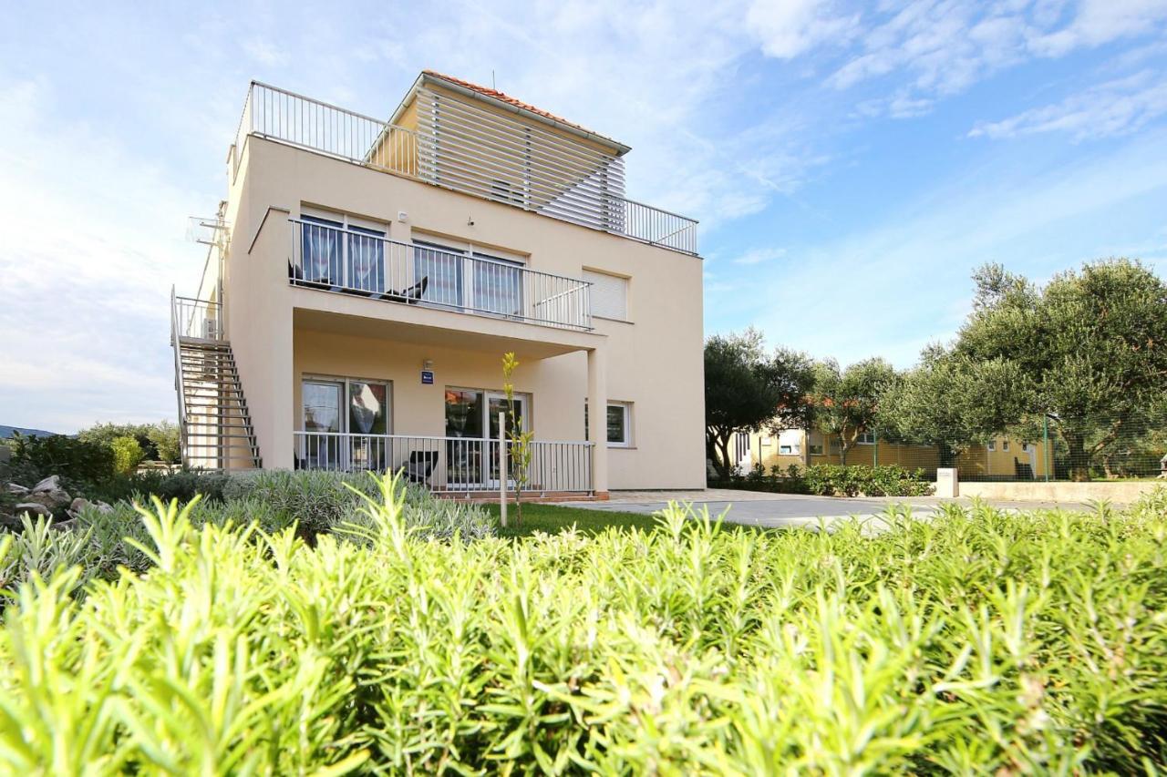 Apartments Matkovic Свети-Филип-и-Яков Экстерьер фото